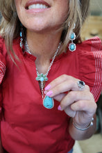 Load image into Gallery viewer, Turquoise And Green Half Flower Necklace
