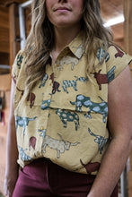 Load image into Gallery viewer, Longhorn Button Top
