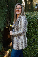 Load image into Gallery viewer, Women's snakeskin blazer 
