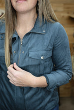 Load image into Gallery viewer, Cropped Utility Jacket
