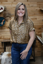 Load image into Gallery viewer, Metallic Leopard Short Sleeve

