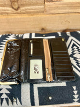 Load image into Gallery viewer, Rachel HOBO Wallet Black

