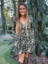 Load image into Gallery viewer, Long Sleeve Floral Dress
