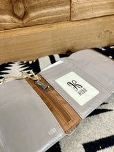 Load image into Gallery viewer, Robin Hobo Wallet LT Grey
