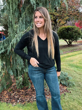 Load image into Gallery viewer, Murphy Sweater Black
