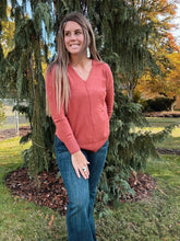 Load image into Gallery viewer, Murphy Heather Rust
