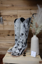 Load image into Gallery viewer, Liberty Black Cowhide Regular Calf Boot
