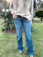 Load image into Gallery viewer, Vermont Slim Trouser
