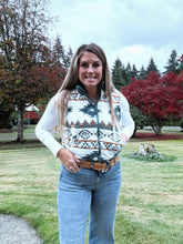 Load image into Gallery viewer, Reversible Corduroy Puffer Vest Hunter
