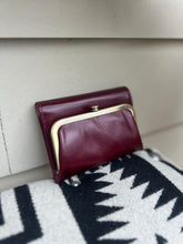 Load image into Gallery viewer, Robin Hobo Wallet Winterberry
