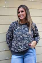 Load image into Gallery viewer, Ariat Western Rodeo Print Crewneck

