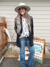 Load image into Gallery viewer, Sequin Button Down
