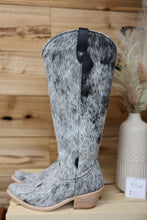 Load image into Gallery viewer, Liberty Black Cowhide Regular Calf Boot
