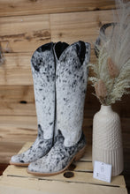 Load image into Gallery viewer, Liberty Black Cowhide Regular Calf Boot
