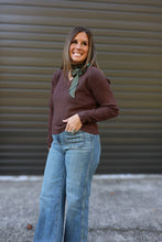 Load image into Gallery viewer, Green Stripe Twilly Scarf
