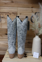 Load image into Gallery viewer, Liberty Black Cowhide Regular Calf Boot
