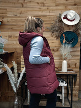 Load image into Gallery viewer, Hooded Long Puffer Vest Burgundy
