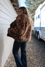 Load image into Gallery viewer, Leopard Faux Fur Alva Coat
