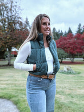 Load image into Gallery viewer, Reversible Corduroy Puffer Vest Hunter
