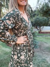Load image into Gallery viewer, Long Sleeve Floral Dress
