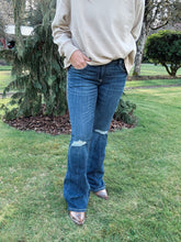 Load image into Gallery viewer, Siren Flare Jean
