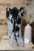 Load image into Gallery viewer, Liberty Black Cowhide Regular Calf Boot
