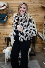 Load image into Gallery viewer, Women's striped fur zipper jacket 
