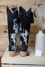 Load image into Gallery viewer, Liberty Black Cowhide Regular Calf Boot
