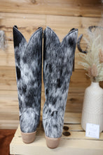 Load image into Gallery viewer, Liberty Black Cowhide Regular Calf Boot
