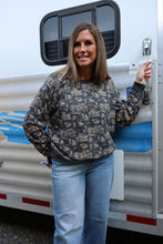 Load image into Gallery viewer, Ariat Western Rodeo Print Crewneck
