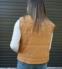 Load image into Gallery viewer, Boot Stitch Camel Vest
