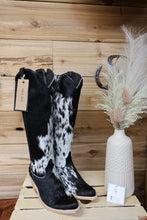 Load image into Gallery viewer, Liberty Black Cowhide Regular Calf Boot
