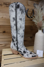 Load image into Gallery viewer, Liberty Black Cowhide Regular Calf Boot
