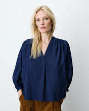 Load image into Gallery viewer, Auriane Marine Blouse
