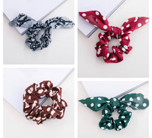 Load image into Gallery viewer, Scrunchy’s
